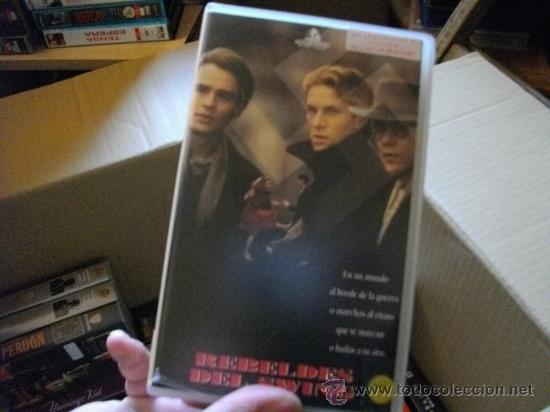 Kino: REBELDES DE SWING