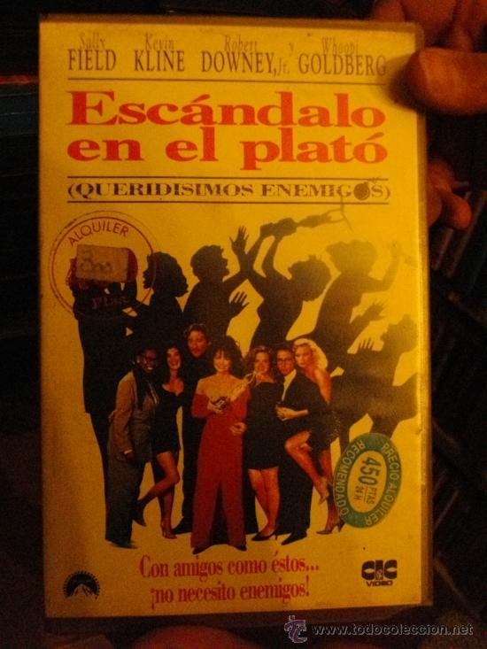 Kino: ESCANDALO EN EL PLATO