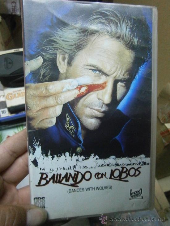 Cine: BAILANDO CON LOBOS-VHS