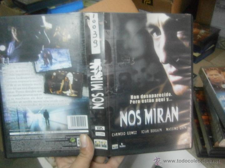 Cine: NOS MIRAN -VHS - Foto 1