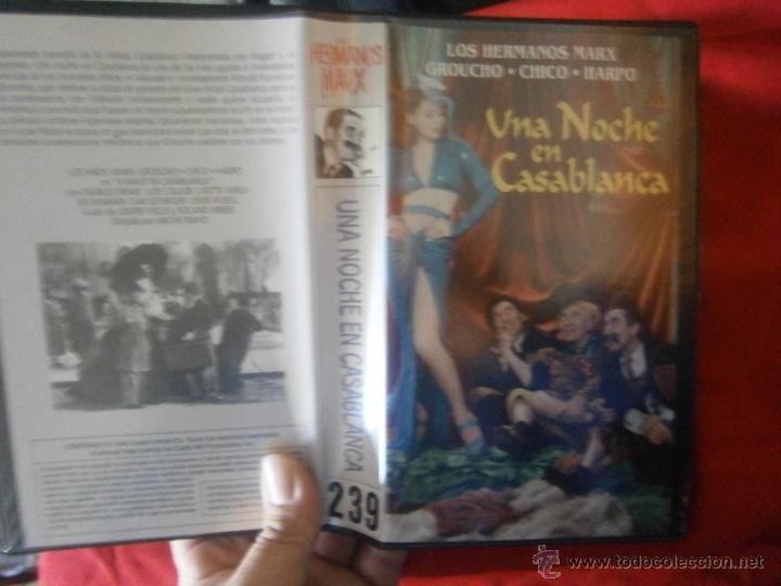 Cinema: UNA NOCHE EN CASABLANCA -VHS(COMPRA-- MINIMA-- 6-- EUROS.)