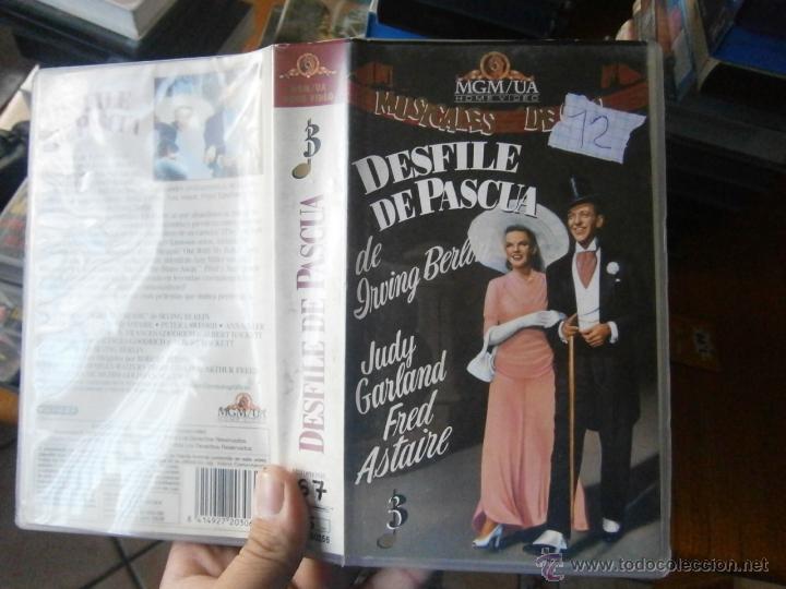 Cinema: DESFILE DE PASCUA-VHS