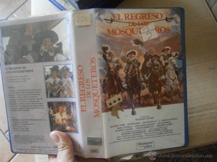 Kino: EL REGRESO DE LOS MOSQUETEROS-VHS