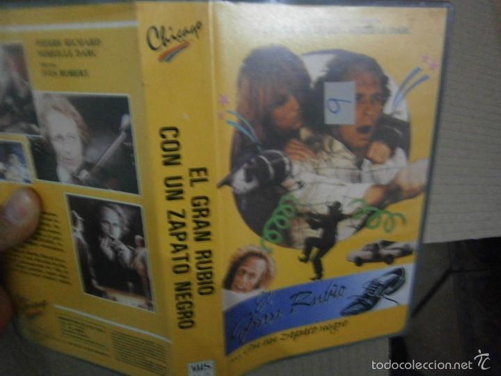 Cinema: EL GRAN RUBIO CON UN ZAPATO NEGRO-VHS(COMRA MINIMA 10 EURO---)