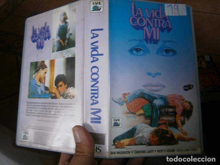 Kino: LA VIDA CONTRA MI-VHS