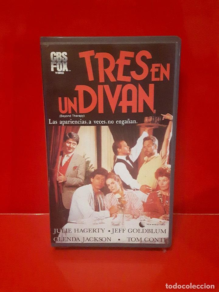 Cine: TRES EN UN DIVAN (1986) - Beyond Therapy