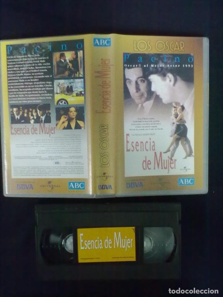 Cine: ESENCIA DE MUJER - Foto 1