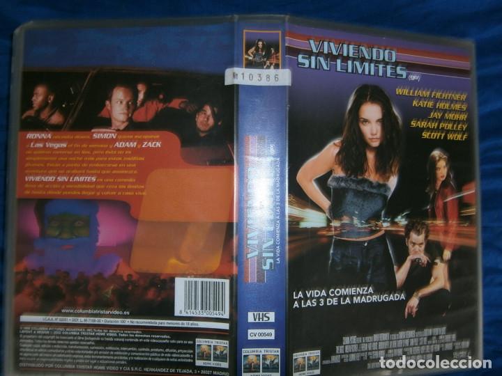 Cin&eacute;ma: ((PELICULA-VHS))-VIVIENDO SIN LIMITES