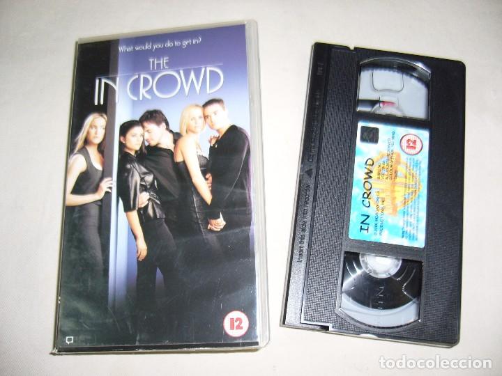 Cine: IN THE CROWD - Foto 1