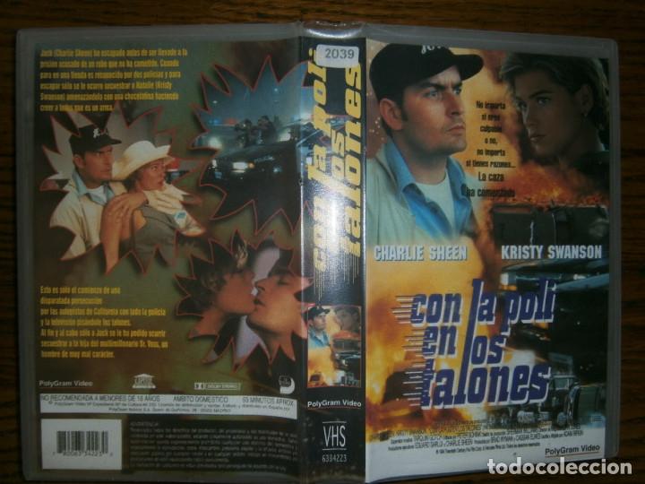 Cine: CON LA POLI EN LOS TALONES-(PELICULA-VHS ..COMPRA MINIMA 10 EUR---)