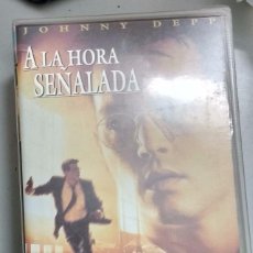 Cine: A LA HORA SEÑALADA. VHS