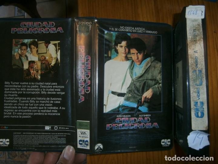 Cin&eacute;ma: CIUDAD PELIGROSA vhs caja grande