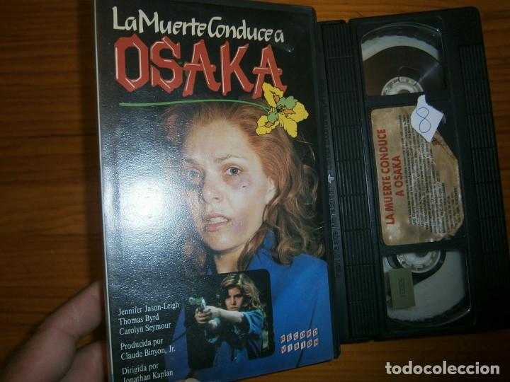 Cine: la muerte conduce a osaka