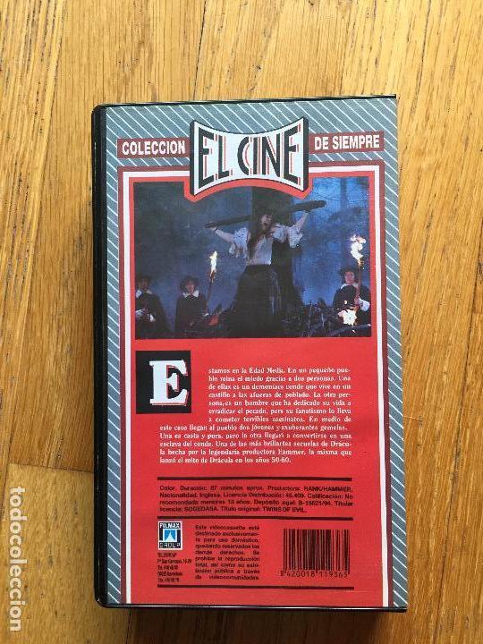 Cine: DRACULA Y LAS MELLIZAS, Peter Cushing, VHS - Foto 3