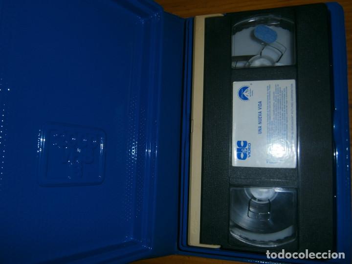 Cine: UNA NUEVA VIDA - Foto 2