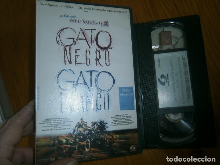 Cin&eacute;ma: GATO NEGRO GATO BLANCO-VHS