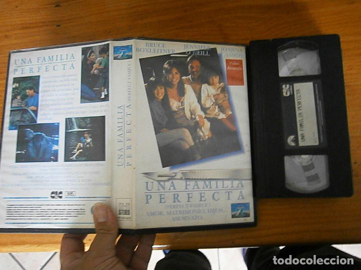 Cinema: UNA FAMILIA PERFECTA ,,,CAJA GRANDE