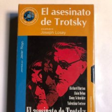 Cine: JOSEPH LOSEY - EL ASESINATO DE TROTSKY - VHS ORIGINAL COLECCIÓN EL MUNDO - PRECINTADA