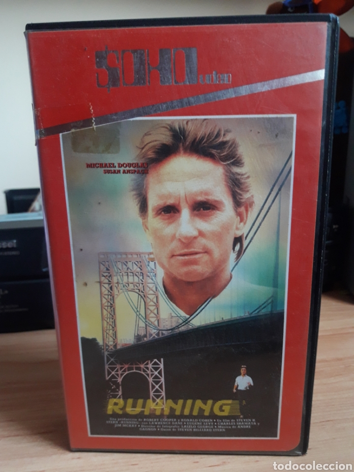 Cine: Running vhs Michael Douglas - Foto 1