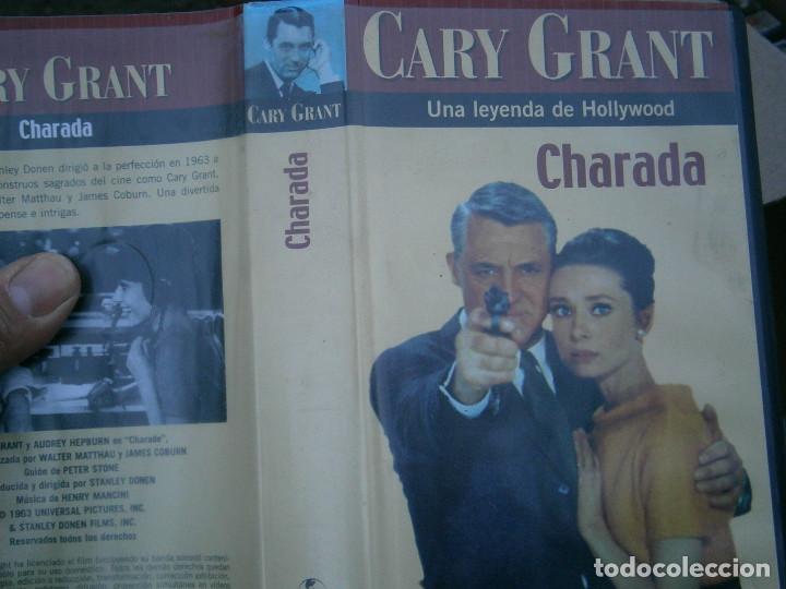 Cine: CHARADA - Foto 1