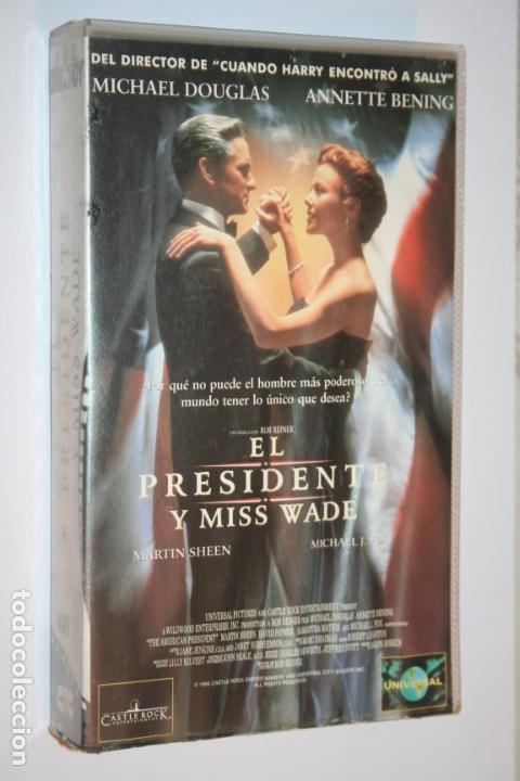Cine: EL PRESIDENTE Y MISS WADE *** PEL&Iacute;CULA VHS *** UNIVERSAL ESTUDIOS (1997)
