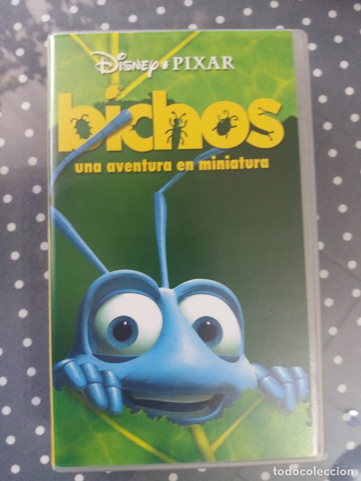 Cine: BICHOS - Foto 1