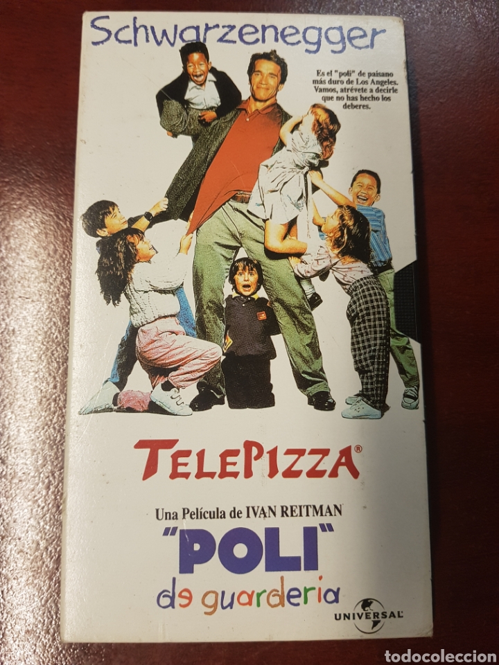 Cinema: Poli de guarder&iacute;a vhs