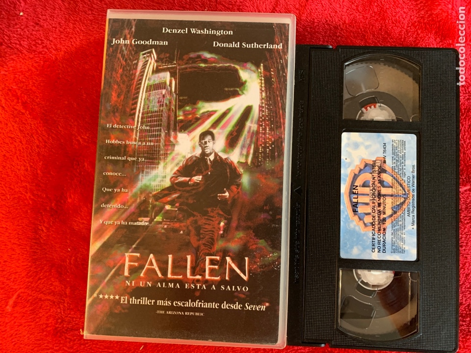 Cine: Fallen pel&iacute;culas VHS - Foto 1