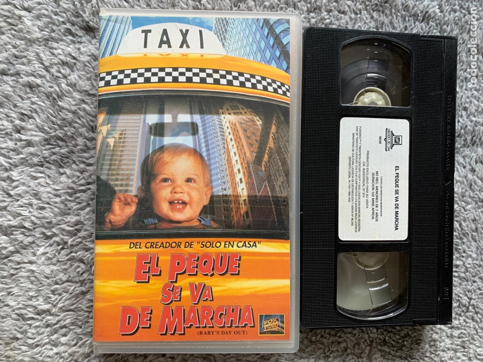 Cine: El peque se va de marcha pel&iacute;culas VHS