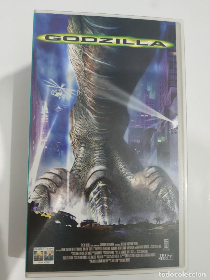 Cine: GODZILLA - Foto 1