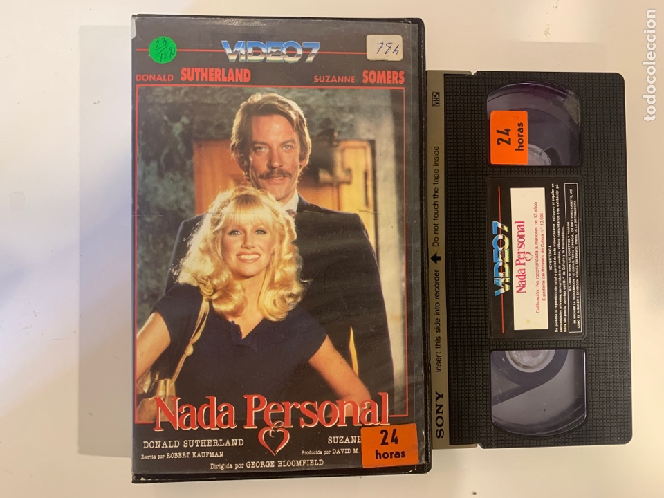 Cine: Nada personal pel&iacute;cula VHS - Foto 1