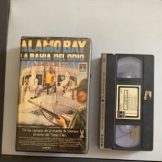 Cine: VHS. ÁLAMO BAY. LA BAHÍA DEL ODIO