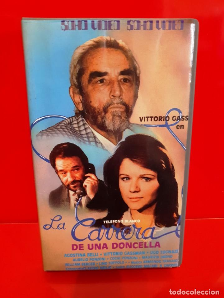 Cinema: LA CARRERA DE UNA DONCELLA (1976) - Telefoni bianchi