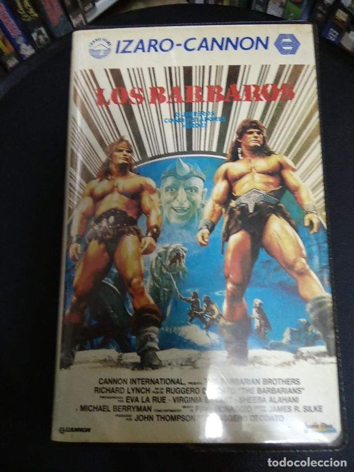 Cine: LOS BARBAROS - Foto 1