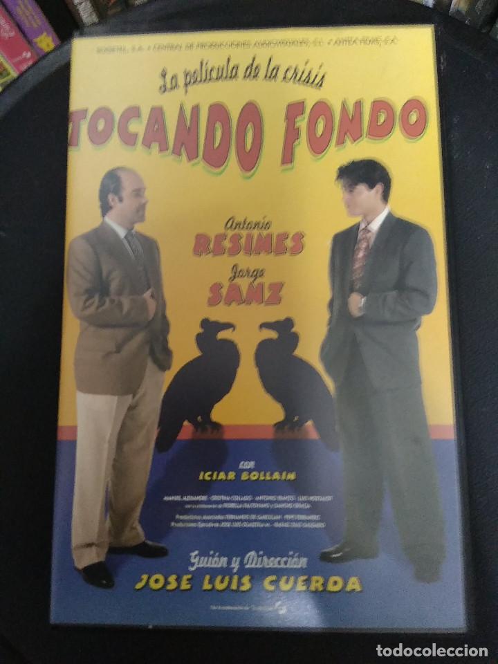 Cine: TOCANDO FONDO - Foto 1