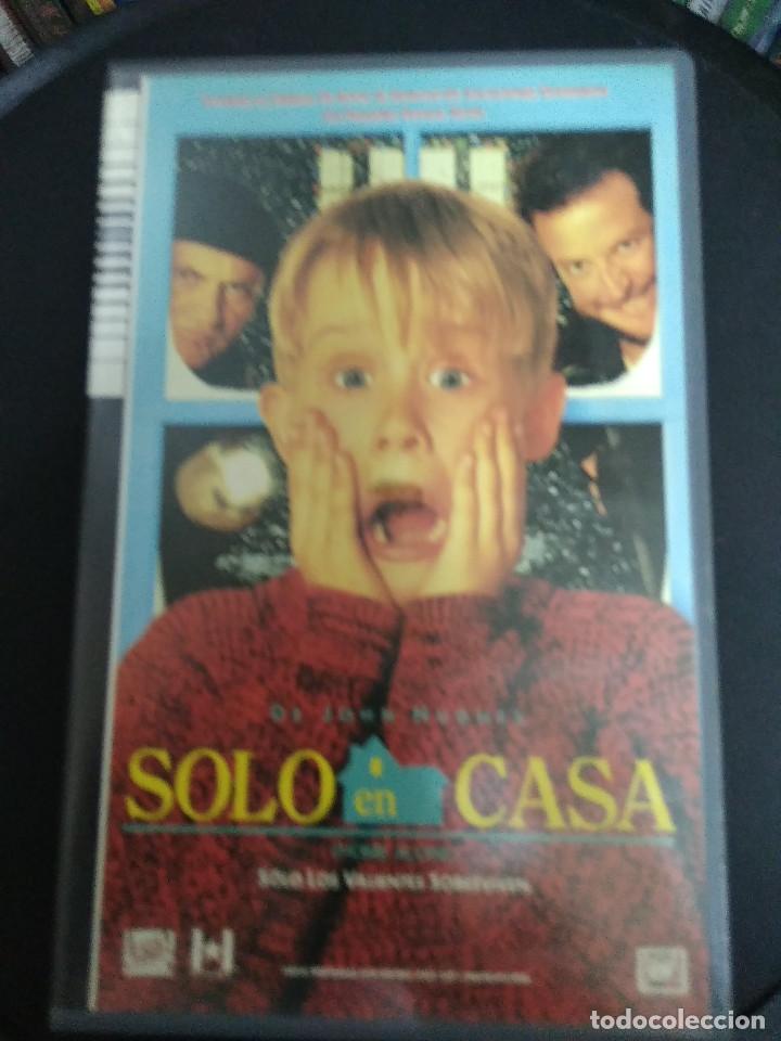 Cine: SOLO EN CASA - Foto 1