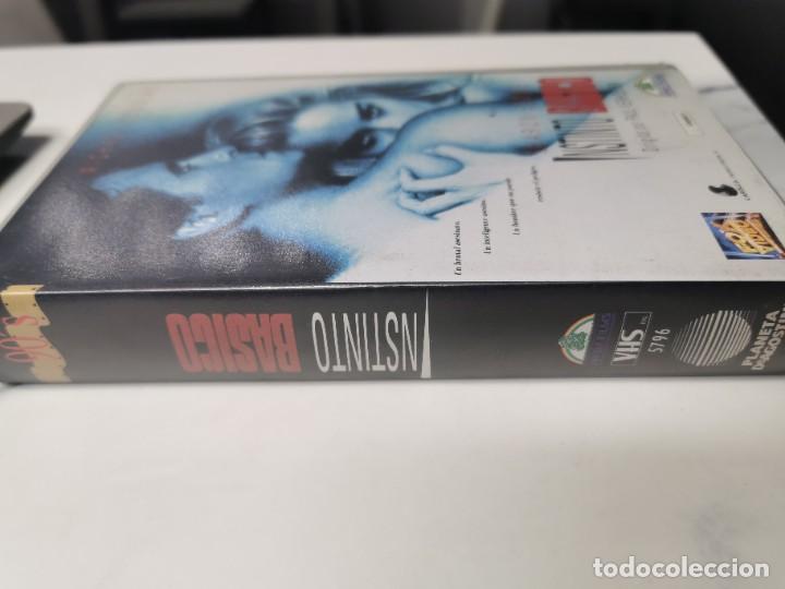 Cine: INSTINTO BASICO - Foto 2