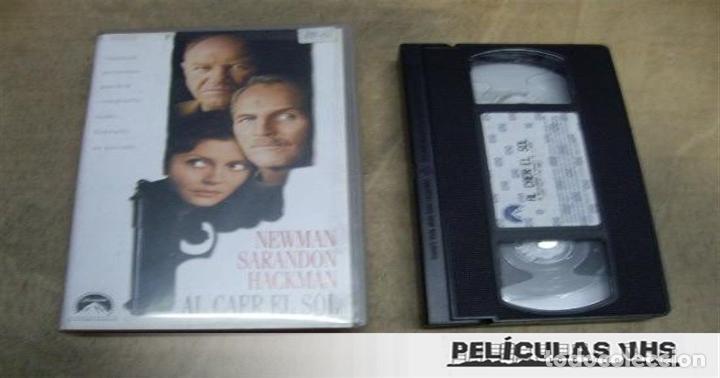 Cine: Pel&iacute;cula Al Caer El Sol en VHS