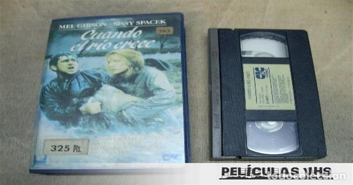 Cinema: Pel&iacute;cula Cuando El R&iacute;o Crece en VHS