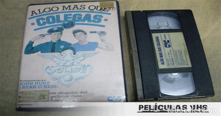 Cinema: Pel&iacute;cula Algo M&aacute;s Que Colegas en VHS