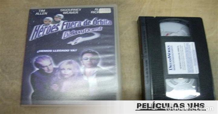 Cin&eacute;ma: Pel&iacute;cula H&eacute;roes Fuera De Orbita en VHS