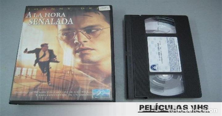 Cinema: Pel&iacute;cula A La Hora Se&ntilde;alada en VHS