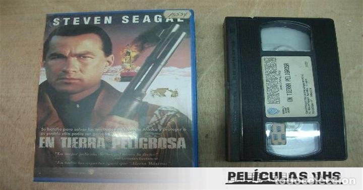 Cine: Pel&iacute;cula En Tierra Peligrosa en VHS