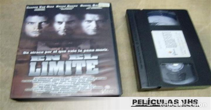 Cine: Pel&iacute;cula En El L&iacute;mite en VHS - Foto 1