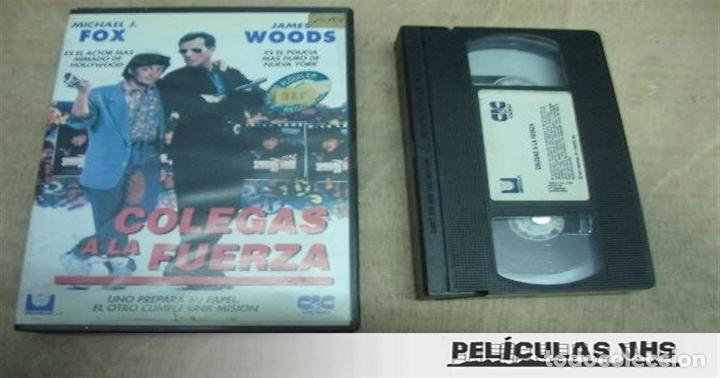 Cinema: Pel&iacute;cula Colegas A La Fuerza en VHS