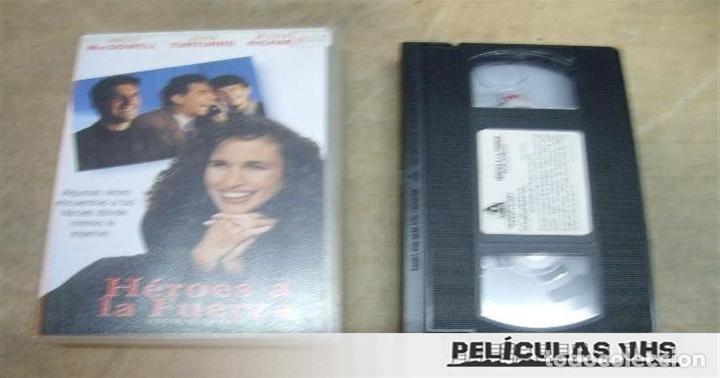 Cinema: Pel&iacute;cula H&eacute;roes A La Fuerza en VHS