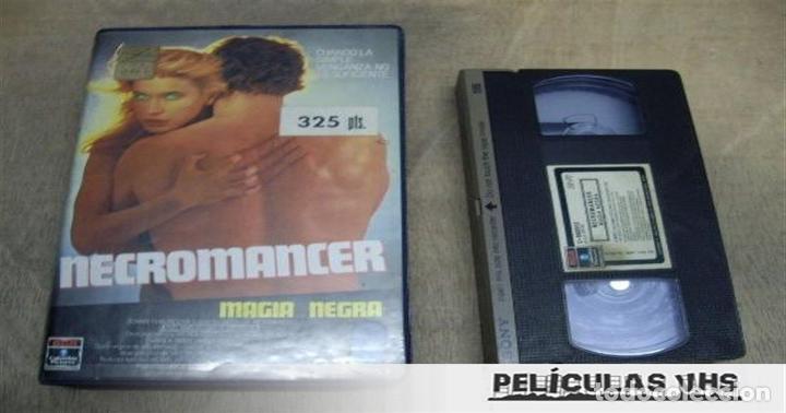 Cin&eacute;ma: Pel&iacute;cula Necromancer en VHS