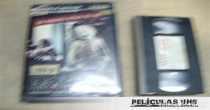 Kino: Pel&iacute;cula Los Hombres Detr&aacute;s Del Sol en VHS