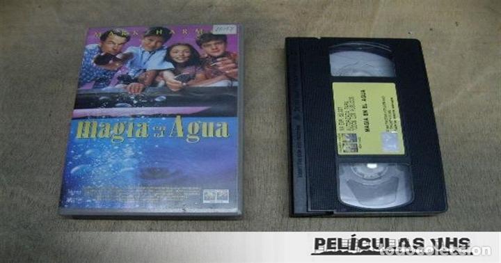 Cinema: Pel&iacute;cula Magia En El Agua en VHS