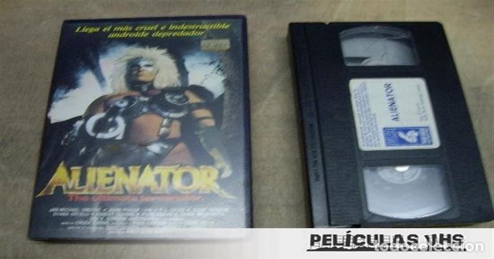 Cine: Pel&iacute;cula Alienator en VHS - Foto 1